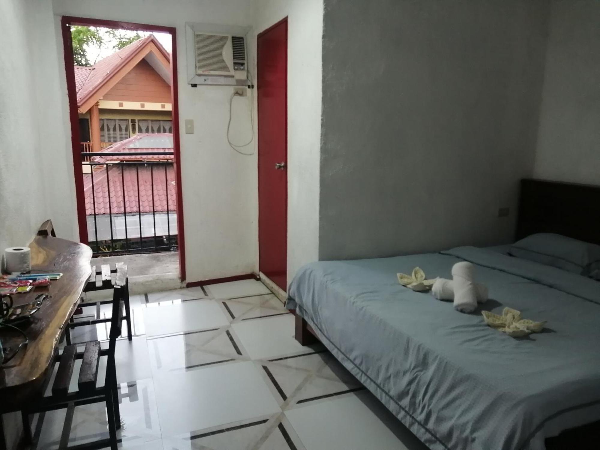 Panda Guest House Coron Exterior foto