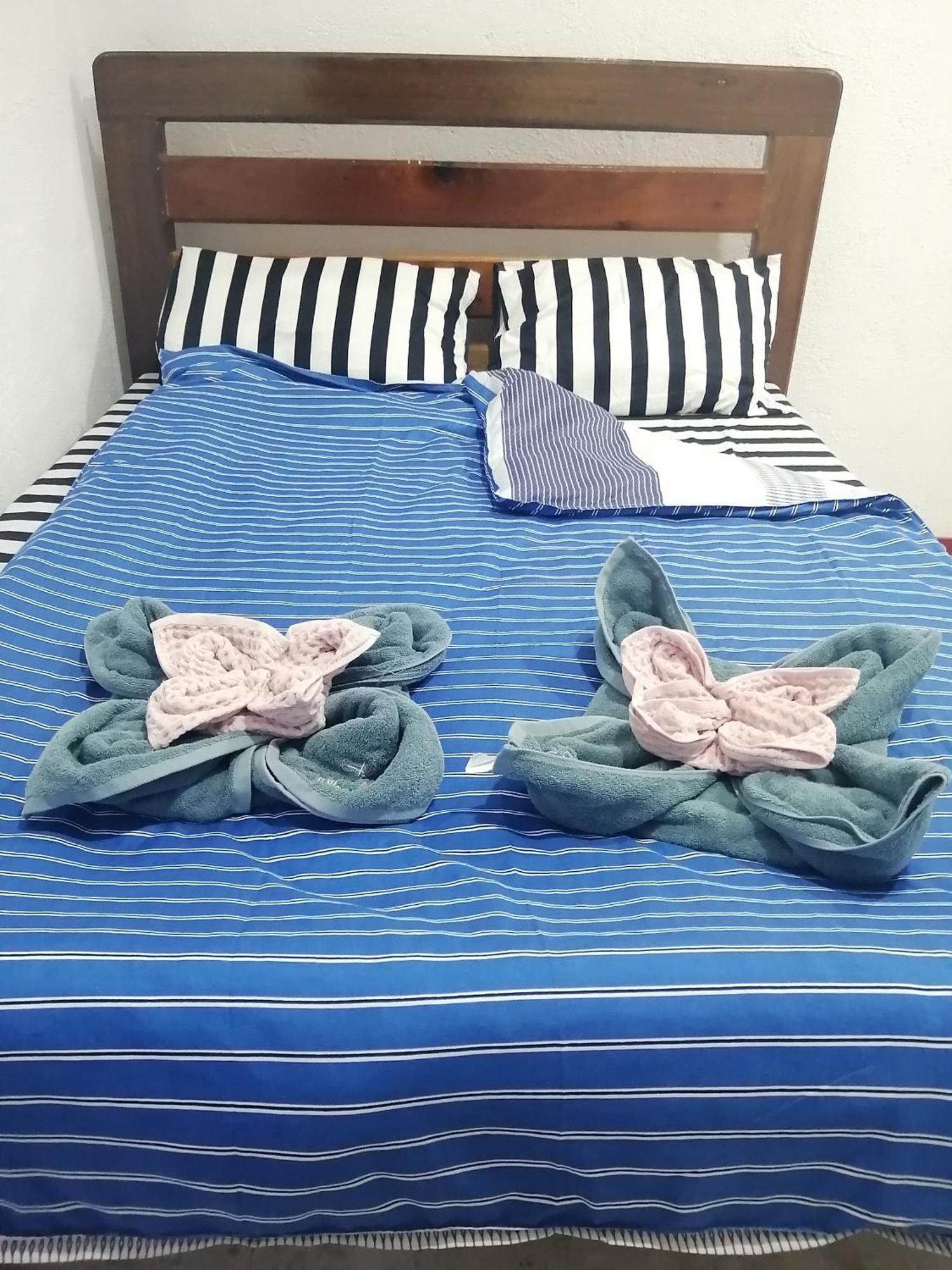 Panda Guest House Coron Exterior foto